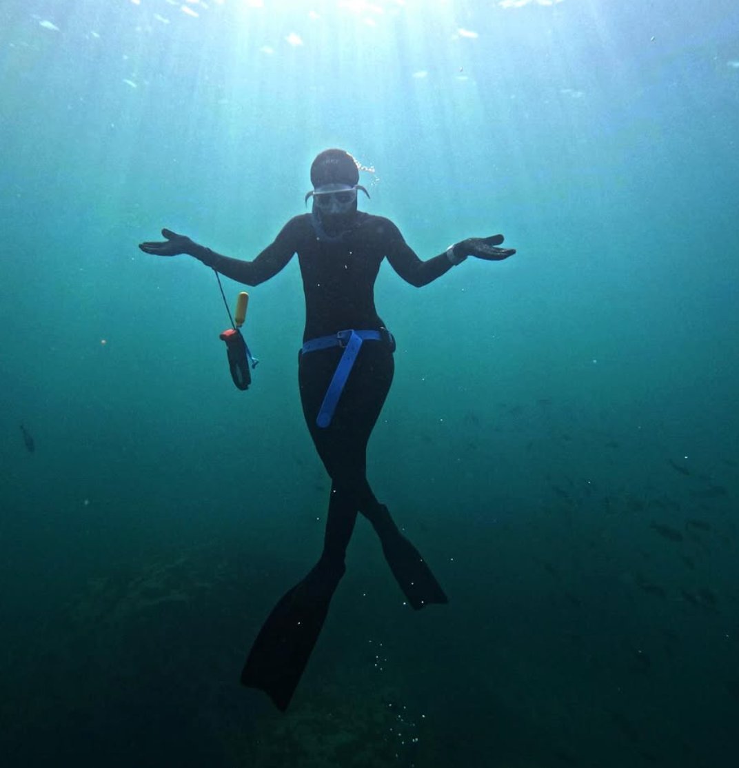 Ocean freediving with sunlight